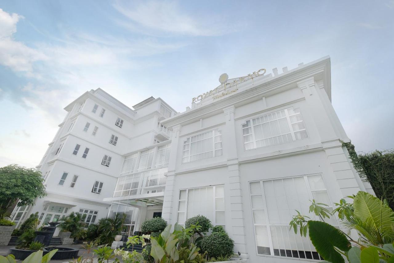 Royal Darmo Malioboro Hotel Yogyakarta Ngoại thất bức ảnh