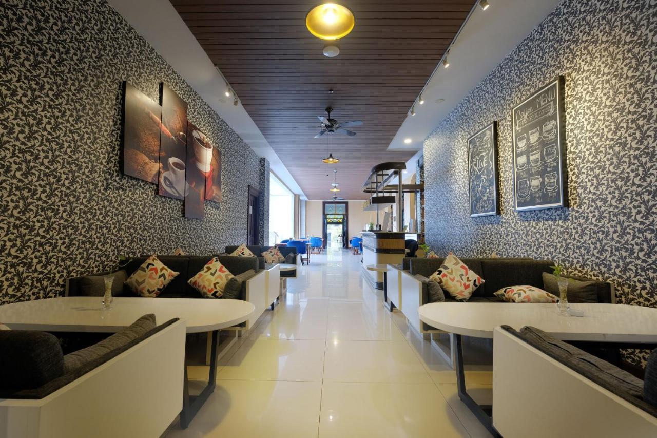 Royal Darmo Malioboro Hotel Yogyakarta Ngoại thất bức ảnh